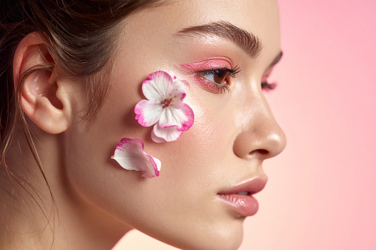 	Czym różni się efekt matowy, satynowy i rozświetlający — co wybrać?